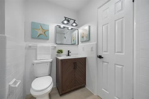 1100 81st Avenue N St Petersburg FL 33702