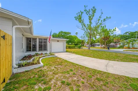 1100 81st Avenue N St Petersburg FL 33702