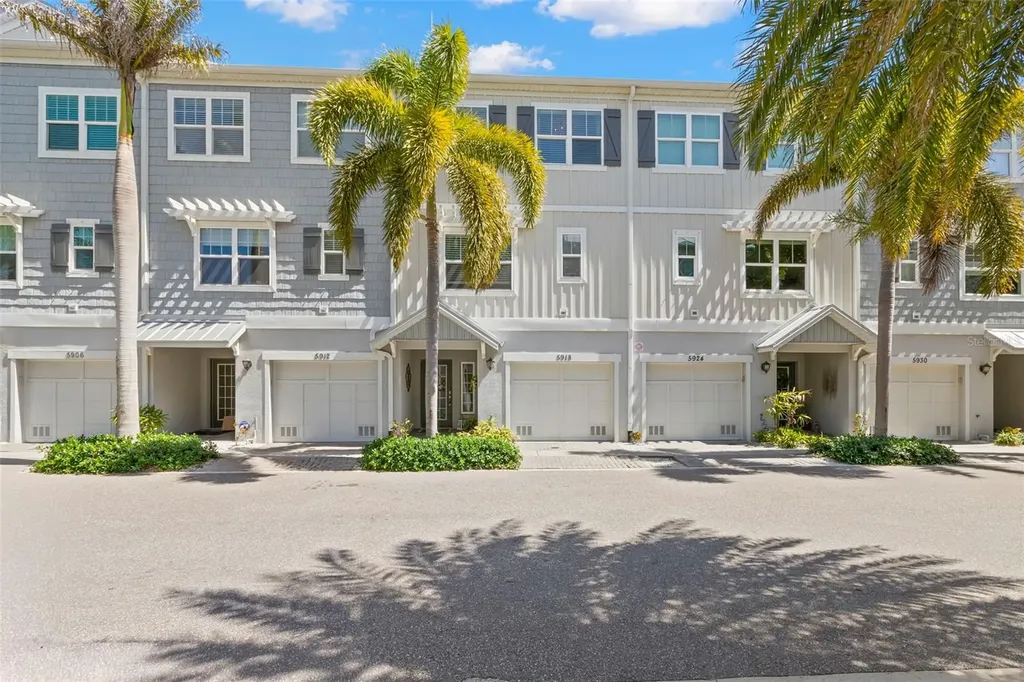 5918 Anchorage Way S St Petersburg FL 33712