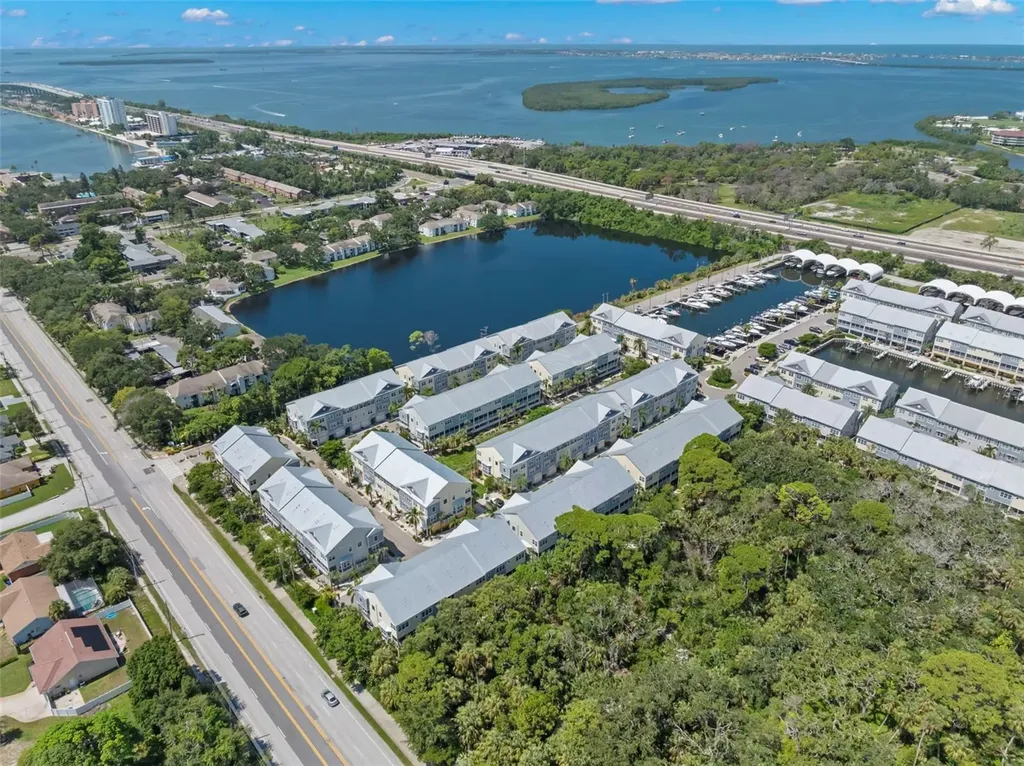 5918 Anchorage Way S St Petersburg FL 33712