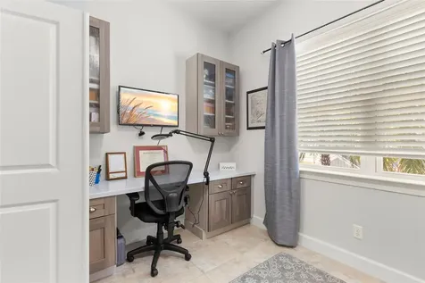 5918 Anchorage Way S St Petersburg FL 33712