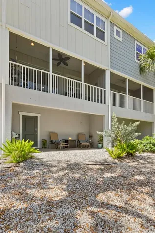 5918 Anchorage Way S St Petersburg FL 33712