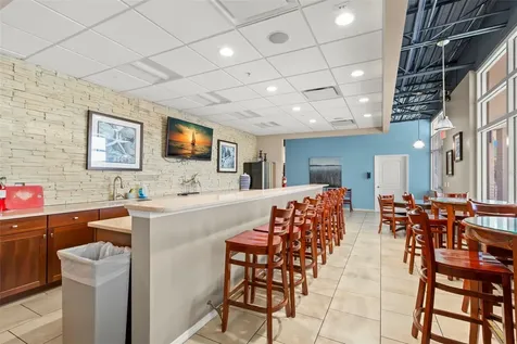 5918 Anchorage Way S St Petersburg FL 33712