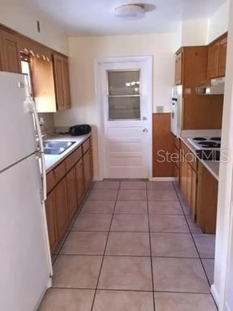 917 S Alder Avenue Orlando FL 32807