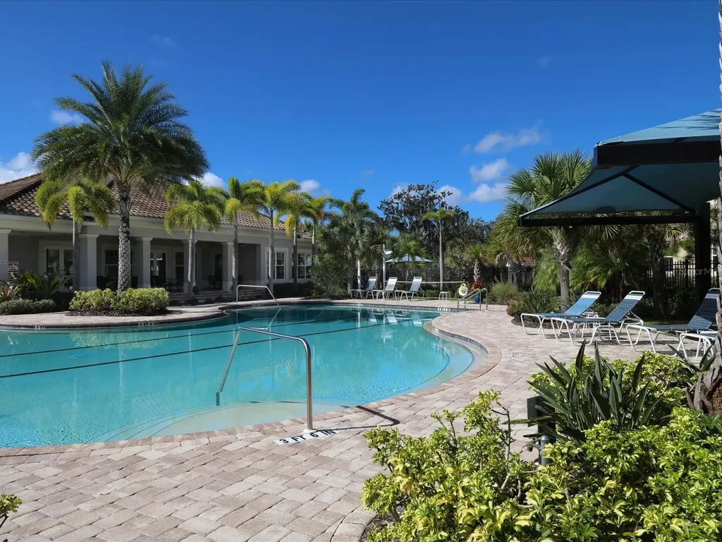 8363 Enclave Way Sarasota FL 34243