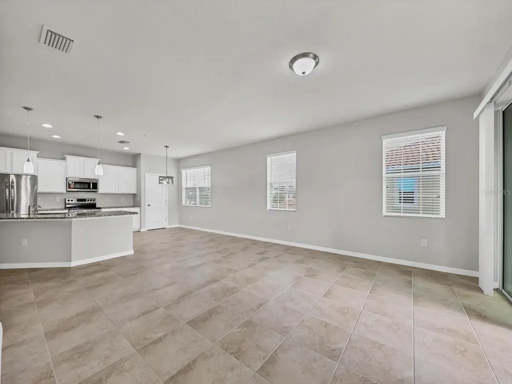 8363 Enclave Way Sarasota FL 34243