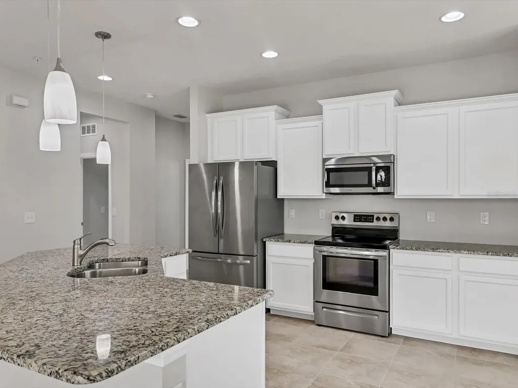 8363 Enclave Way Sarasota FL 34243