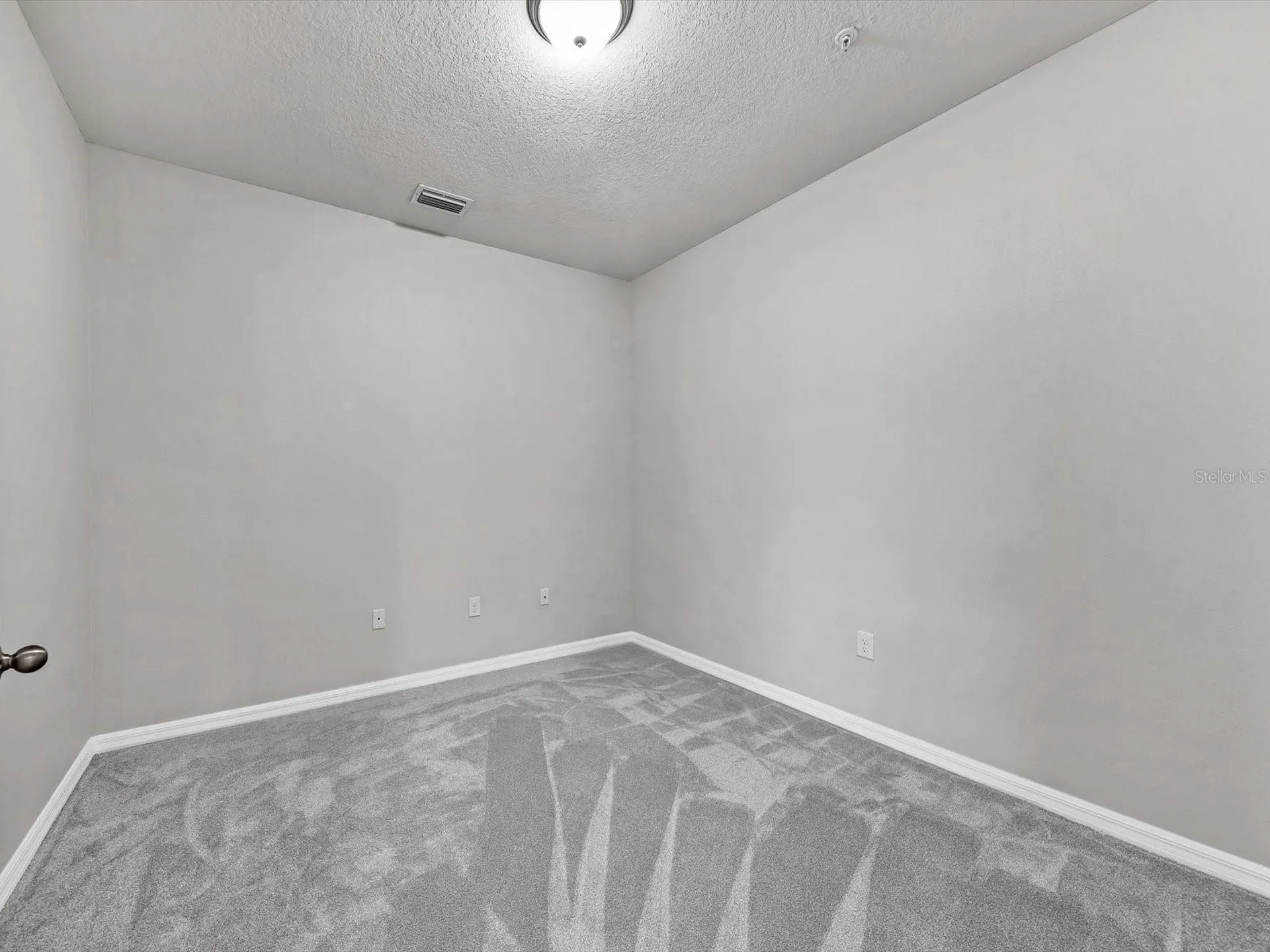 8363 Enclave Way Sarasota FL 34243