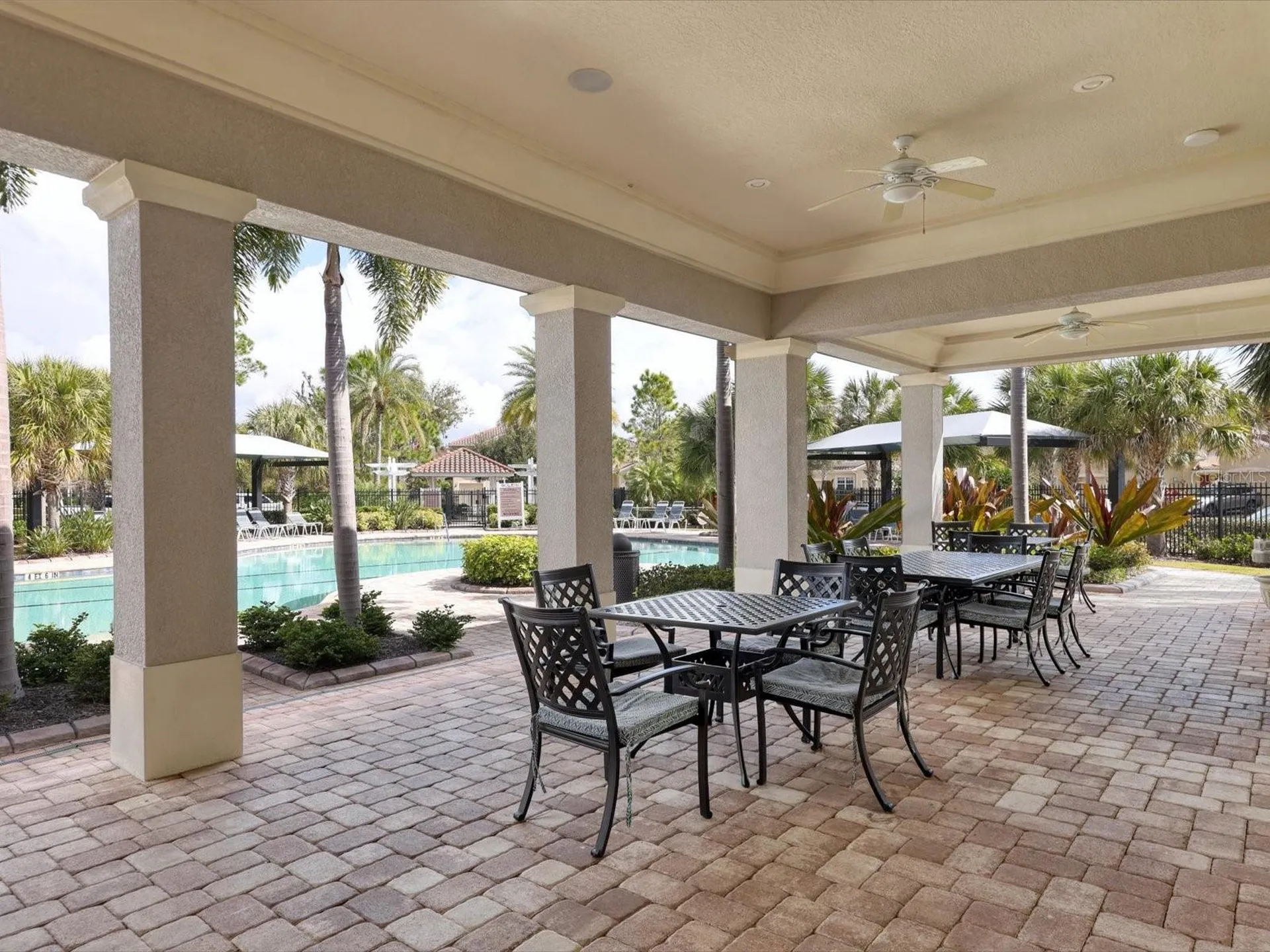 8363 Enclave Way Sarasota FL 34243