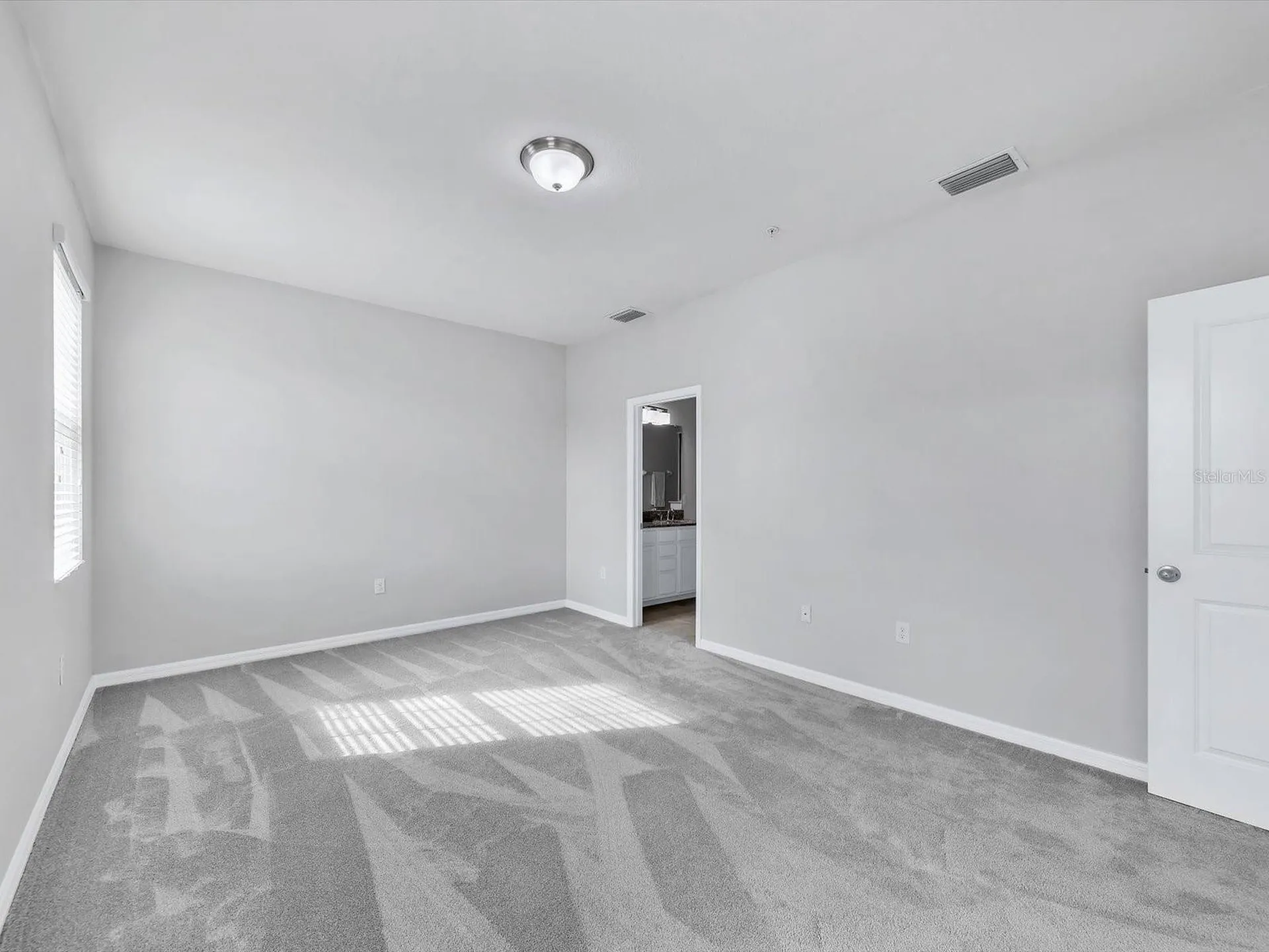 8363 Enclave Way Sarasota FL 34243
