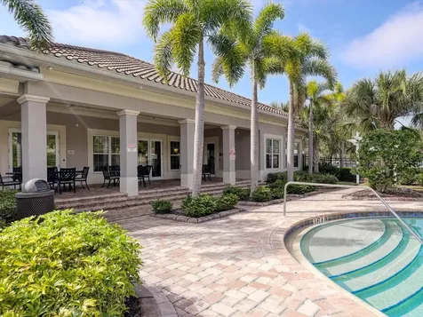 8363 Enclave Way Sarasota FL 34243