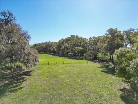 721 Cr 721 Webster FL 33597