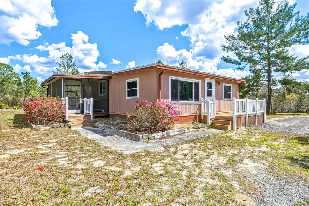 5590 W Mcdowell Lane Dunnellon FL 34433