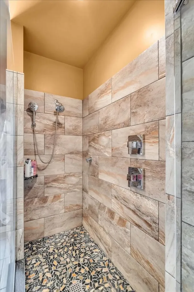 1685 Laurel Street Sarasota FL 34236