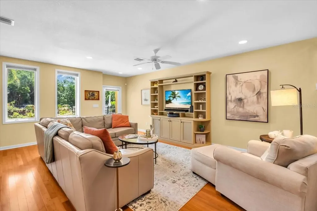 1685 Laurel Street Sarasota FL 34236