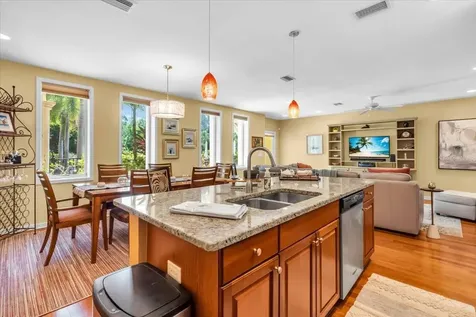 1685 Laurel Street Sarasota FL 34236