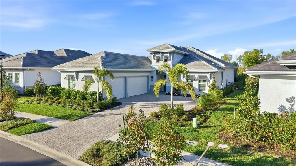 8352 Sea Glass Court Sarasota FL 34240