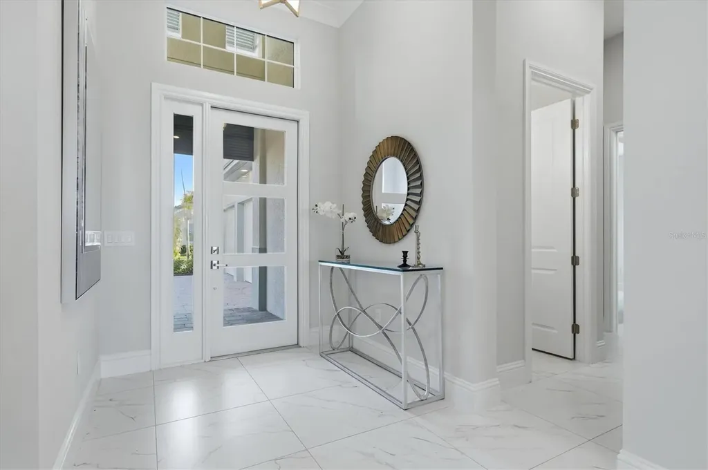 8352 Sea Glass Court Sarasota FL 34240