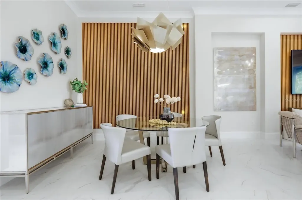 8352 Sea Glass Court Sarasota FL 34240