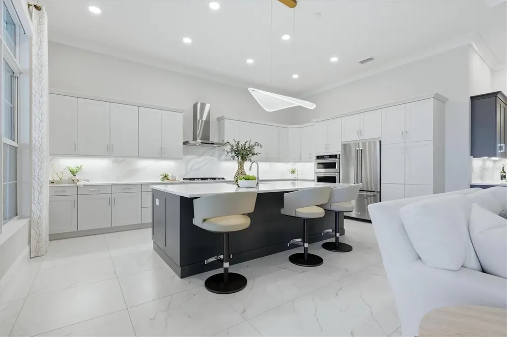 8352 Sea Glass Court Sarasota FL 34240