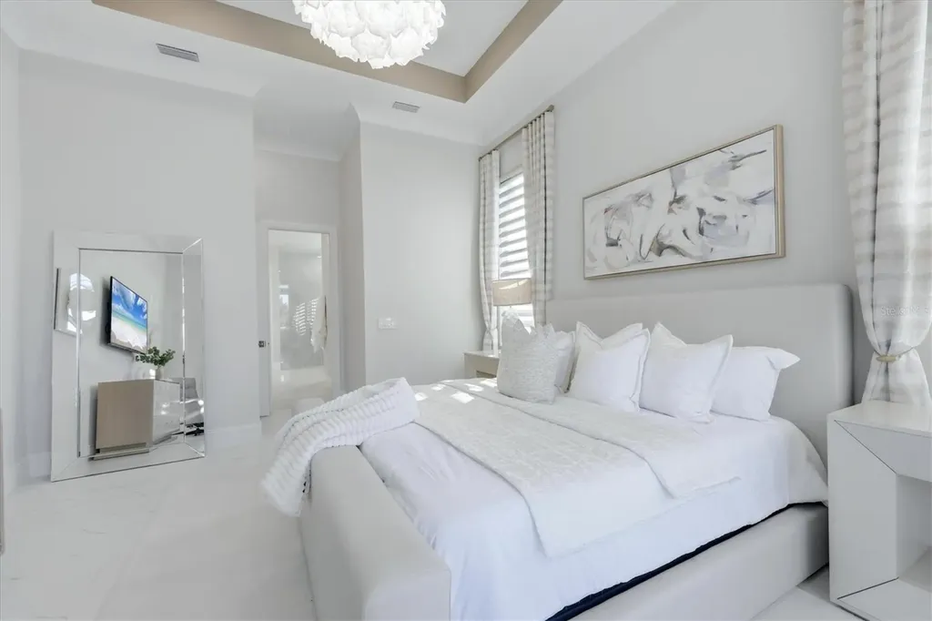 8352 Sea Glass Court Sarasota FL 34240