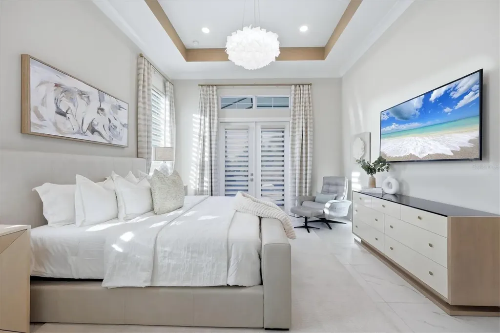 8352 Sea Glass Court Sarasota FL 34240
