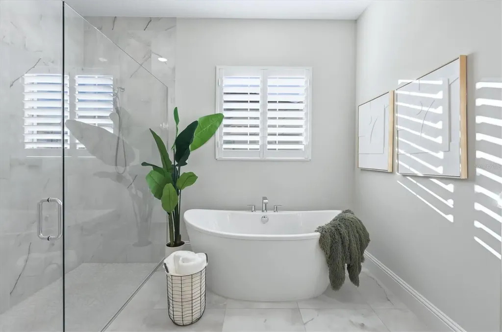 8352 Sea Glass Court Sarasota FL 34240