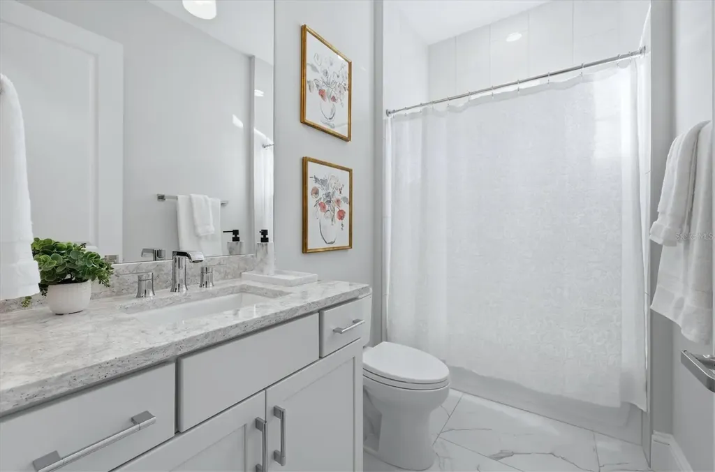 8352 Sea Glass Court Sarasota FL 34240