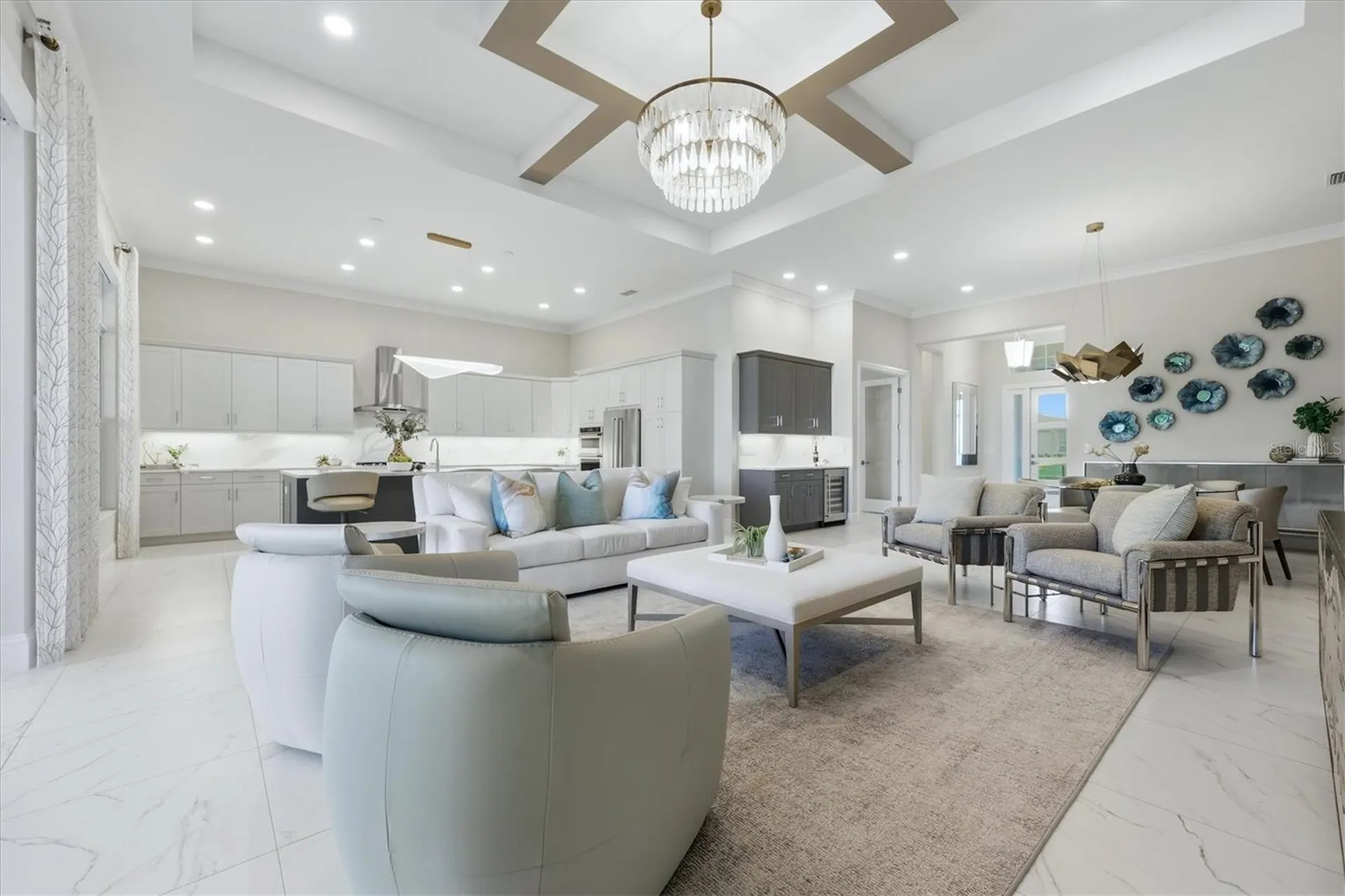 8352 Sea Glass Court Sarasota FL 34240