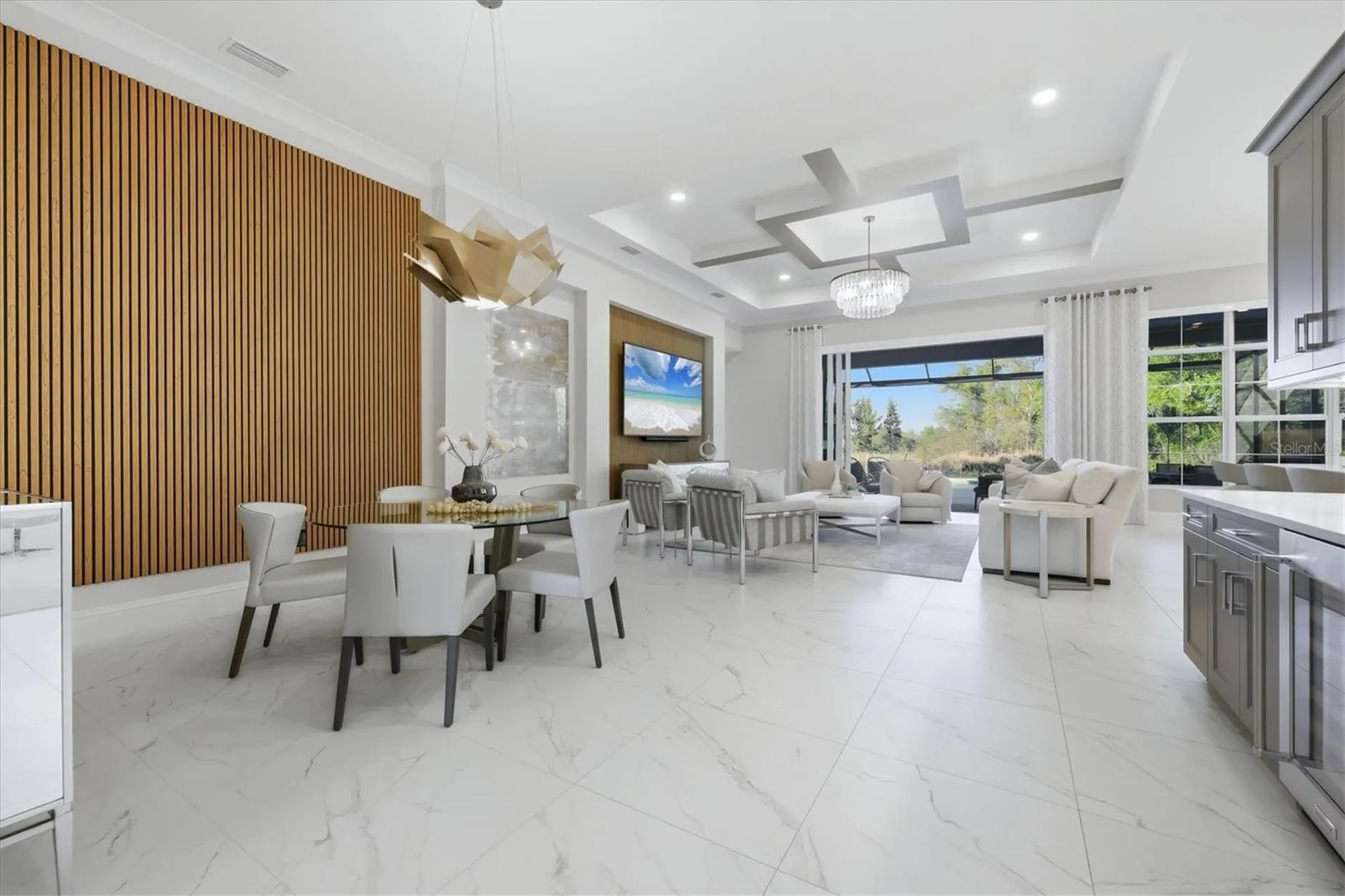 8352 Sea Glass Court Sarasota FL 34240