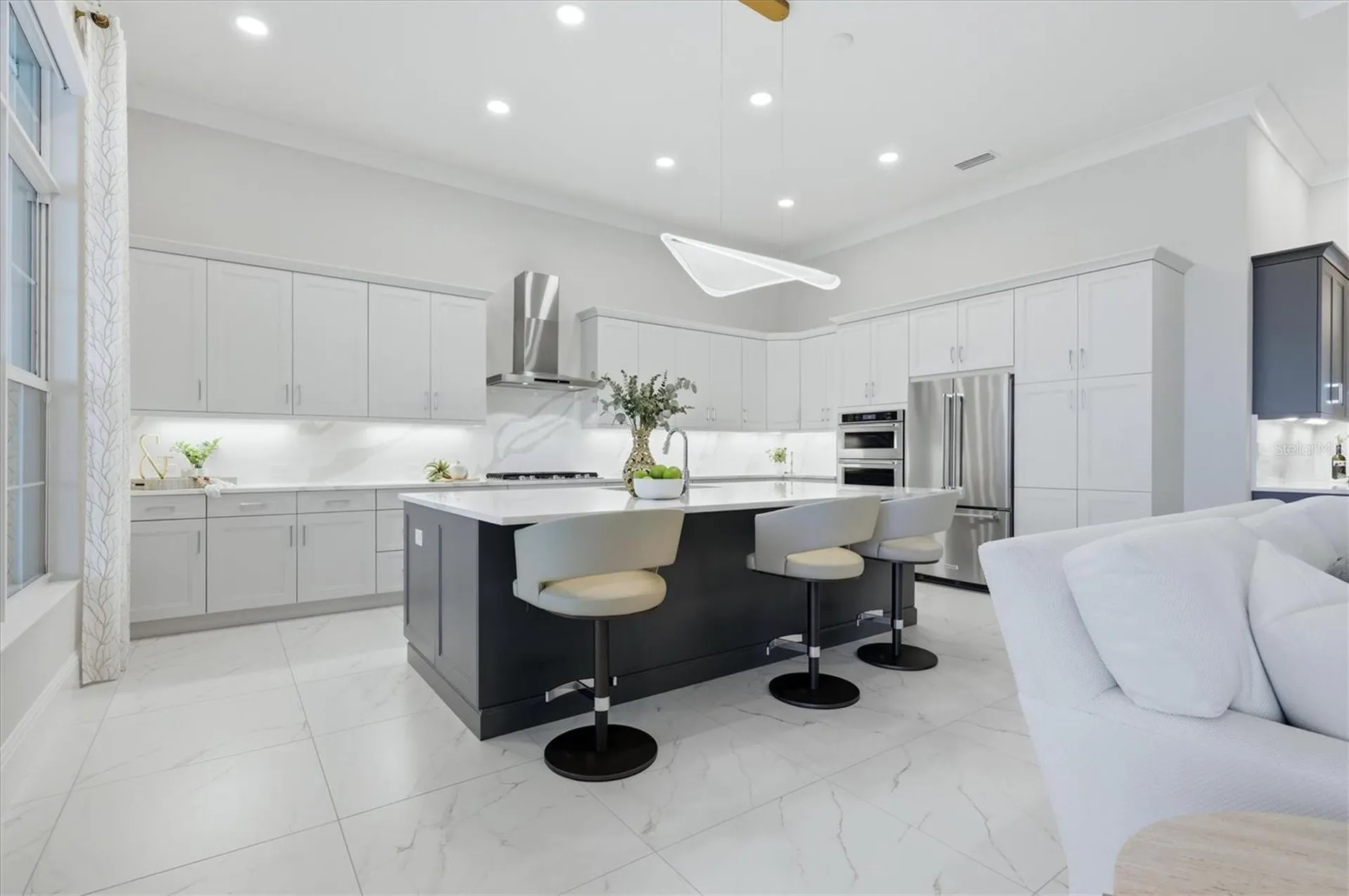 8352 Sea Glass Court Sarasota FL 34240