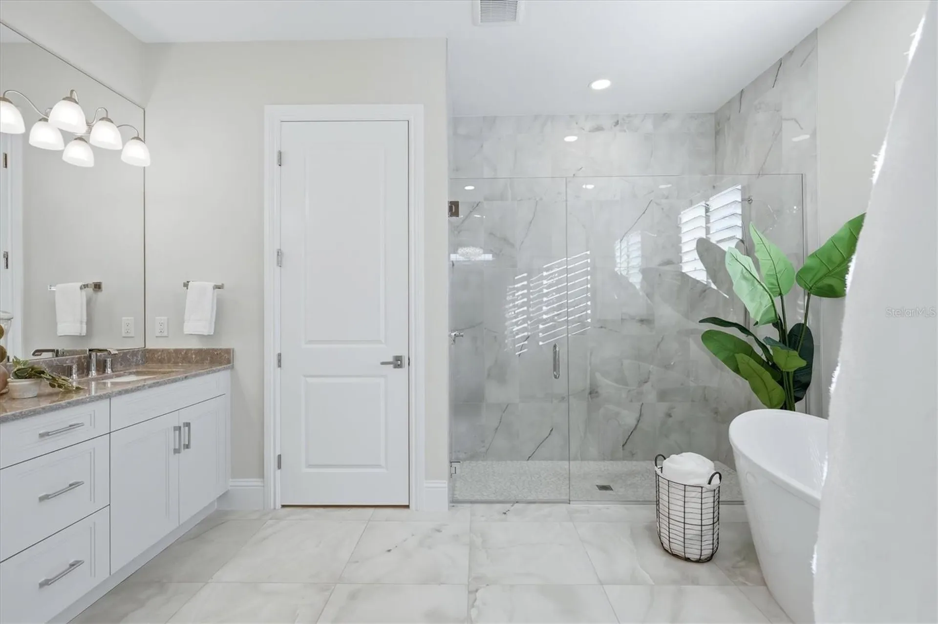 8352 Sea Glass Court Sarasota FL 34240