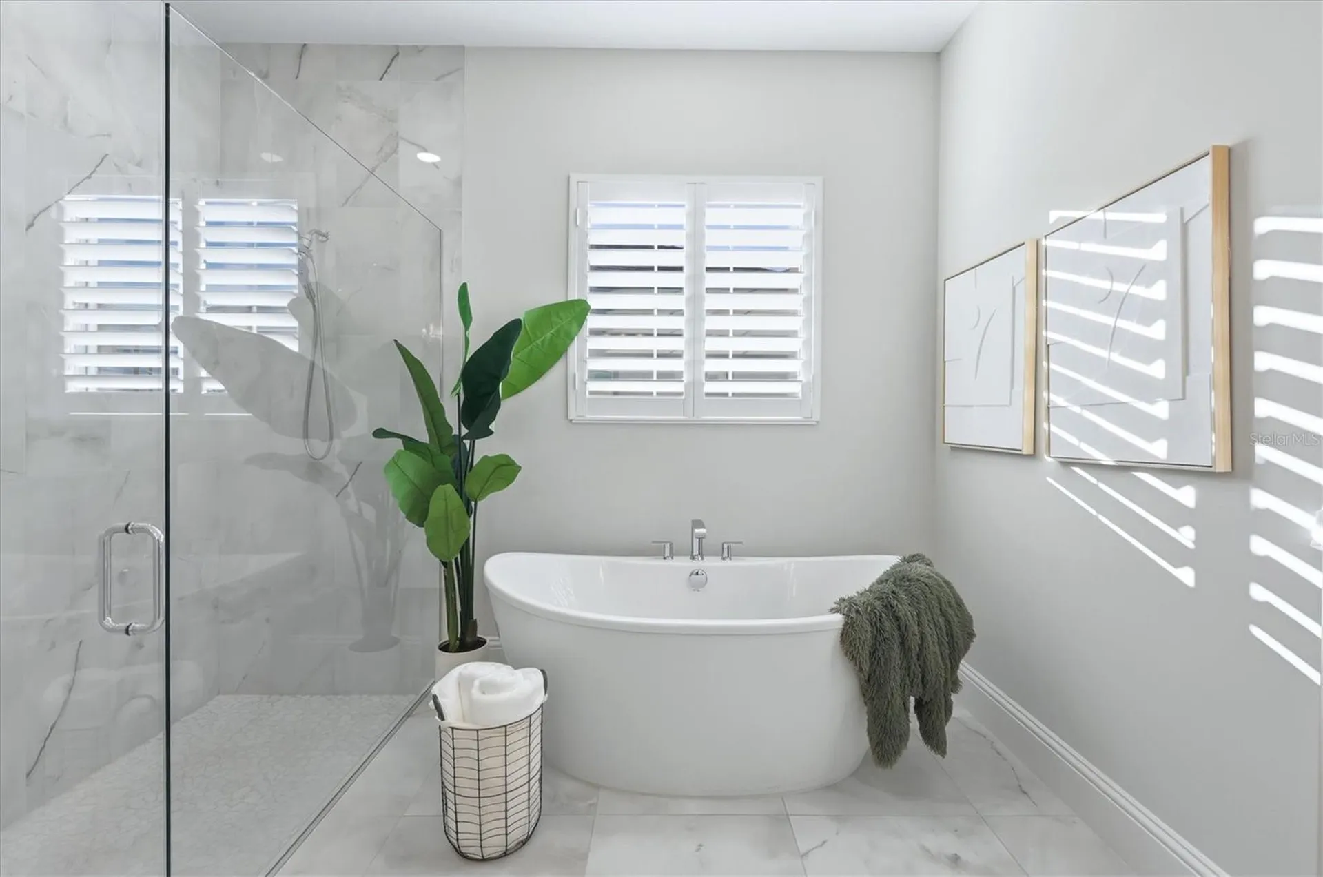 8352 Sea Glass Court Sarasota FL 34240
