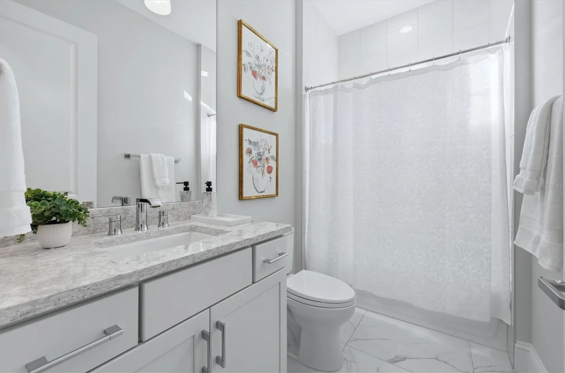8352 Sea Glass Court Sarasota FL 34240