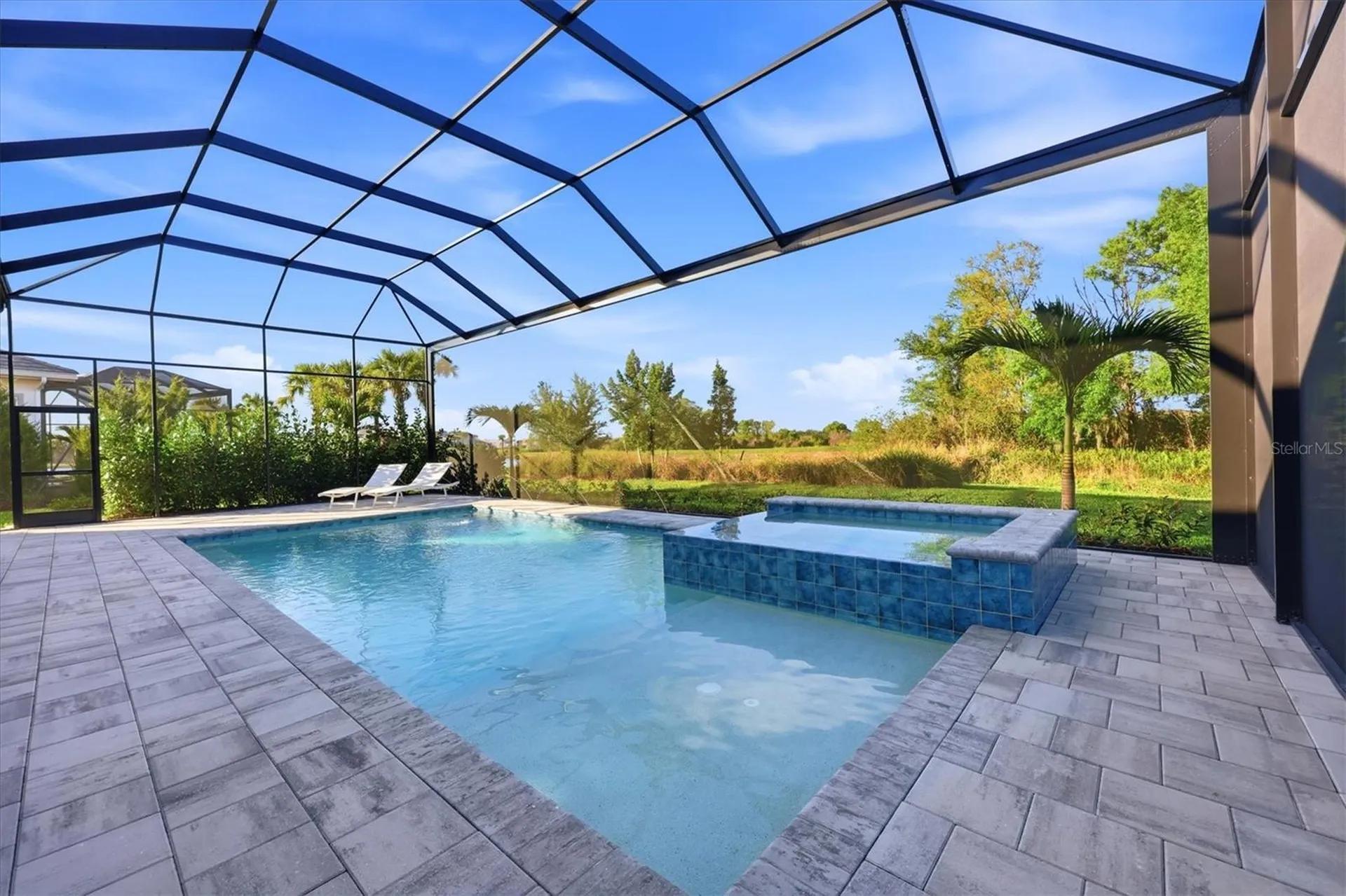 8352 Sea Glass Court Sarasota FL 34240