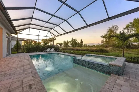 8352 Sea Glass Court Sarasota FL 34240