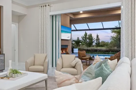 8352 Sea Glass Court Sarasota FL 34240