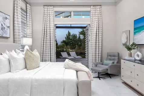 8352 Sea Glass Court Sarasota FL 34240