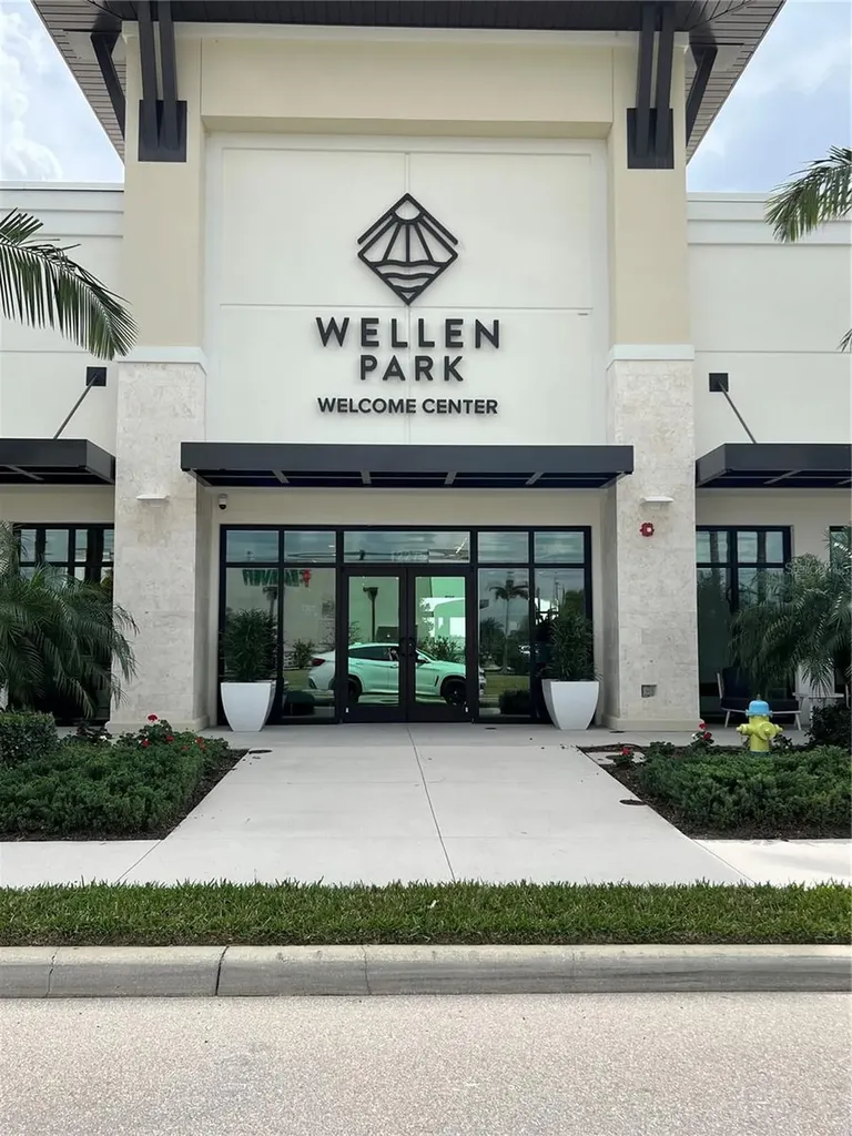 239 Venetia Avenue North Port FL 34287