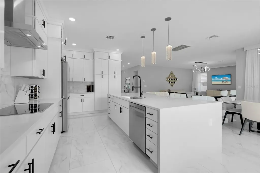 1805 S Fern Creek Avenue Orlando FL 32806