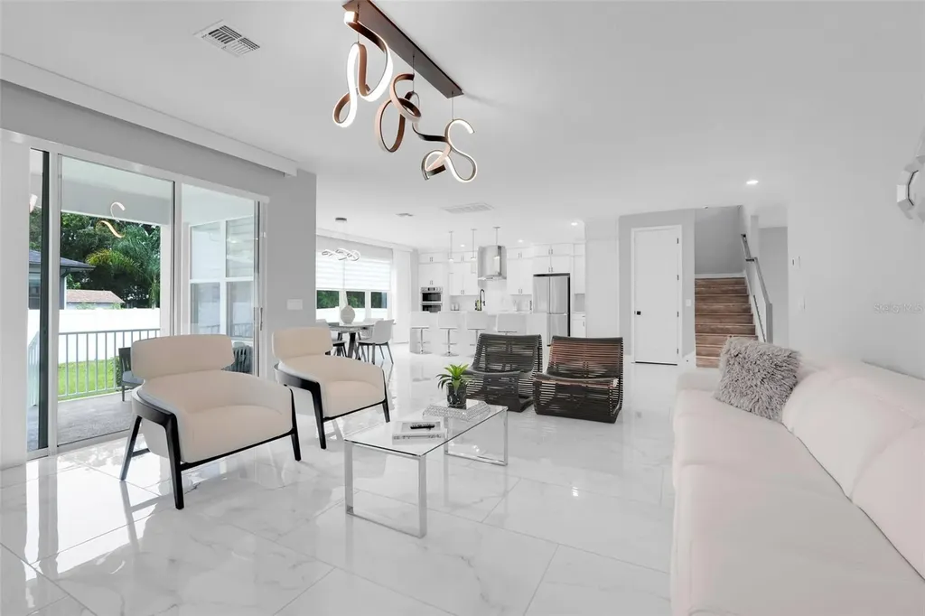 1805 S Fern Creek Avenue Orlando FL 32806