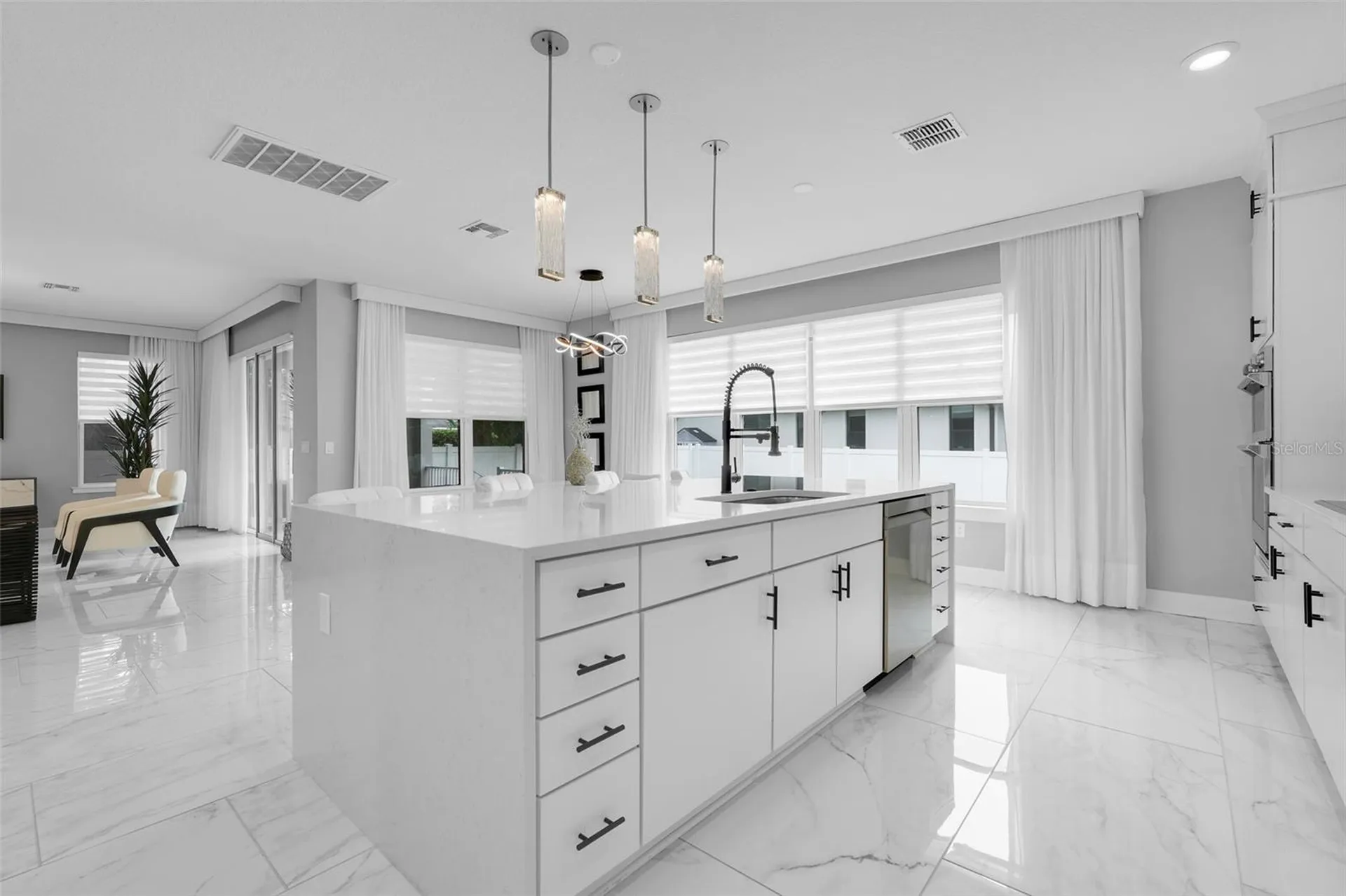 1805 S Fern Creek Avenue Orlando FL 32806