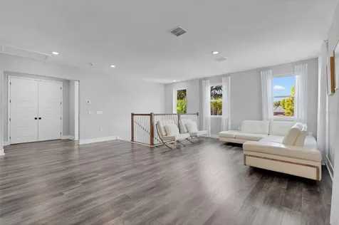 1805 S Fern Creek Avenue Orlando FL 32806