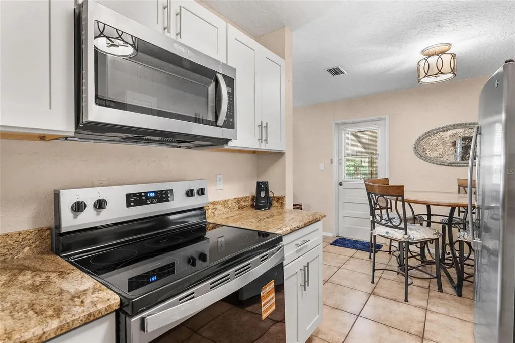 501 Poinsettia Avenue Fruitland Park FL 34731