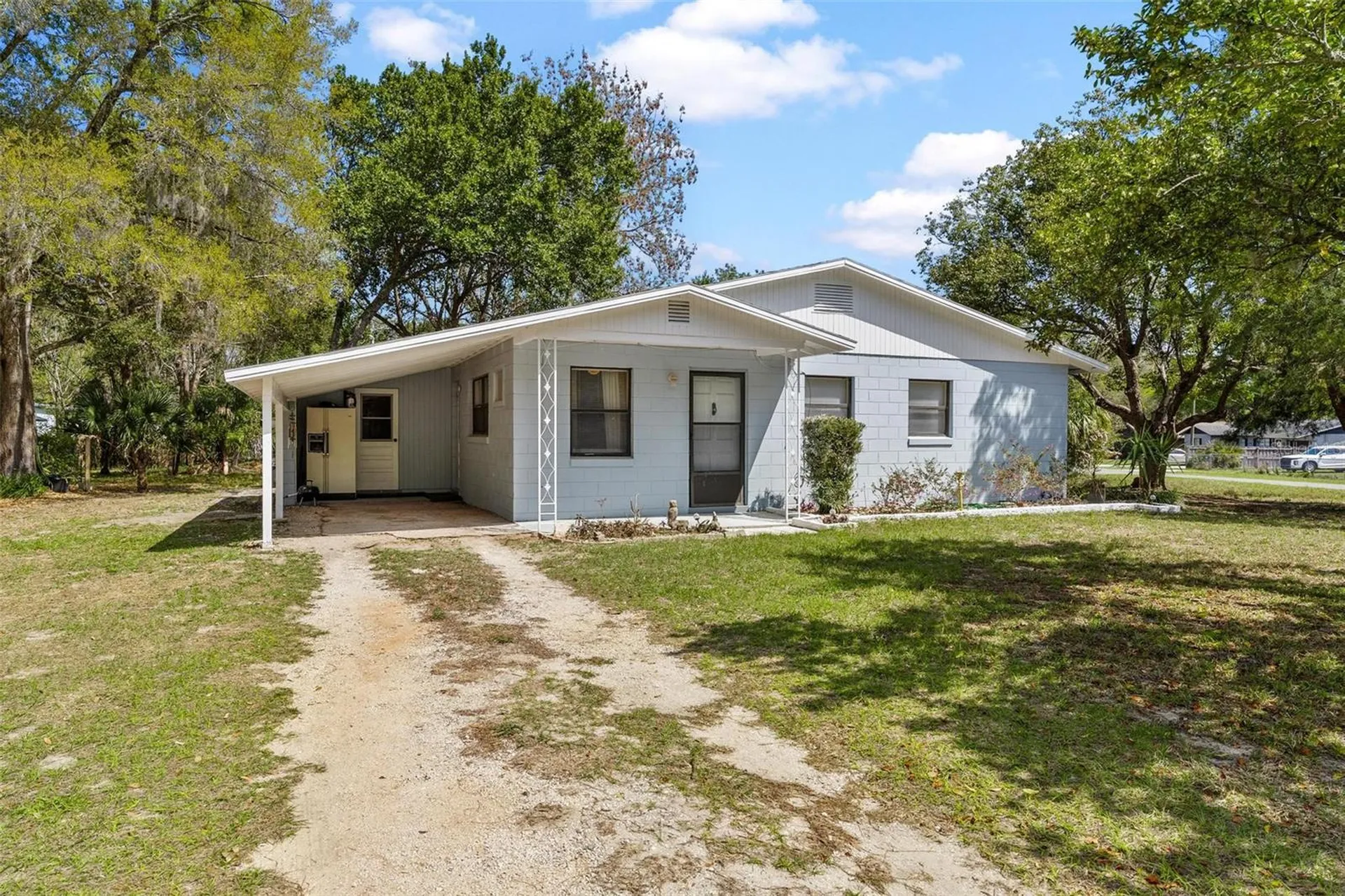 501 Poinsettia Avenue Fruitland Park FL 34731