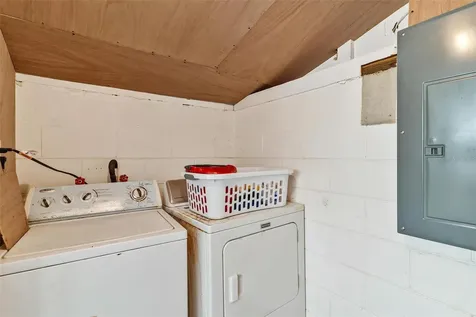 501 Poinsettia Avenue Fruitland Park FL 34731