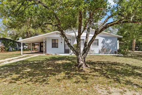 501 Poinsettia Avenue Fruitland Park FL 34731