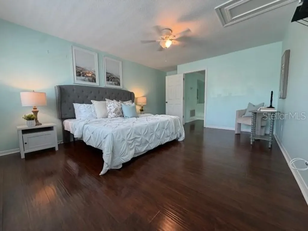 10116 Facet Court Orlando FL 32836