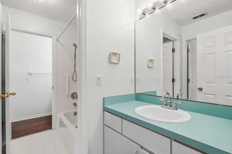 10116 Facet Court Orlando FL 32836