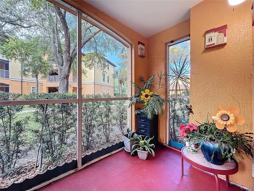 5471 Vineland Road Orlando FL 32811